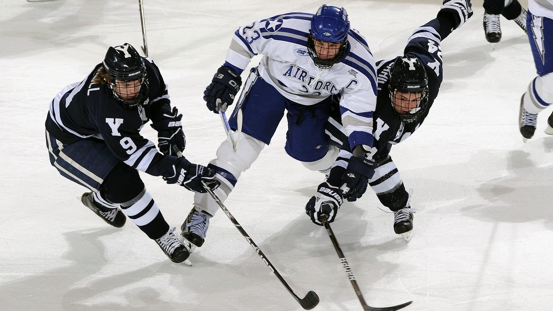 北京男篮终结连败,曾凡博关键三分救主,北京男篮官微